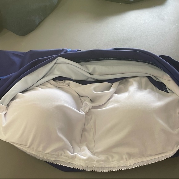 Long Sleeve Swim Shirt with Built-In Bra – Size 2XL – Blue & Rainbow - Picture 3 of 6